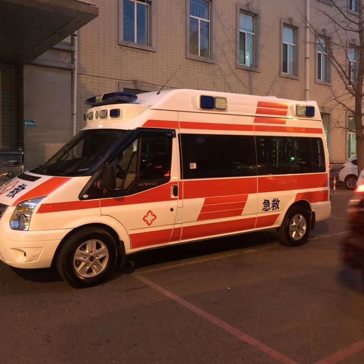 博爱夜间租赁救护车护送病人转院：安全转运的 8 大核心注意事项